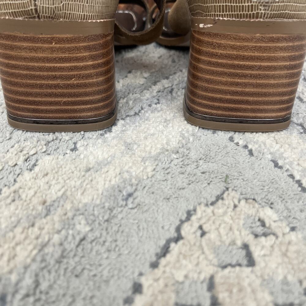 Donald Pliner Helen Sandals Size 9m Biscotti Beige Ankle Straps Calf Suede - Picture 10 of 13